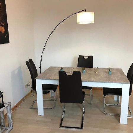 Gemuetliche 2 Zimmer Fewo Parkplatz Wlan Apartman Breisach Kültér fotó